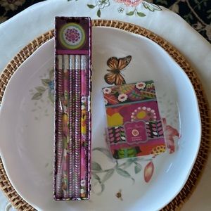 🌻SALE🌻Pocket Paper with Matching Pencil box gift set